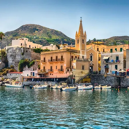 Bilo - Vulcano On Sea Shore - Happy Lipari (Isola Lipari)