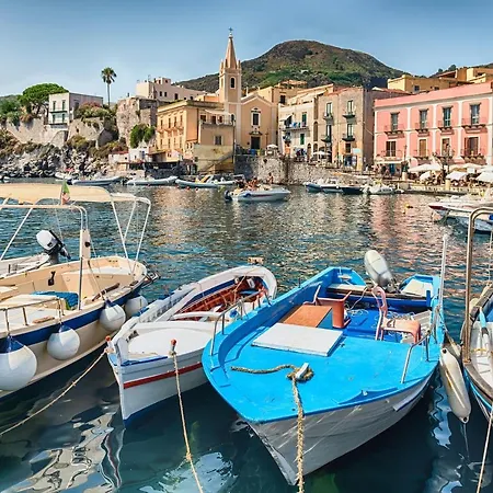 Bilo - Vulcano On Sea Shore - Happy Lipari (Isola Lipari)